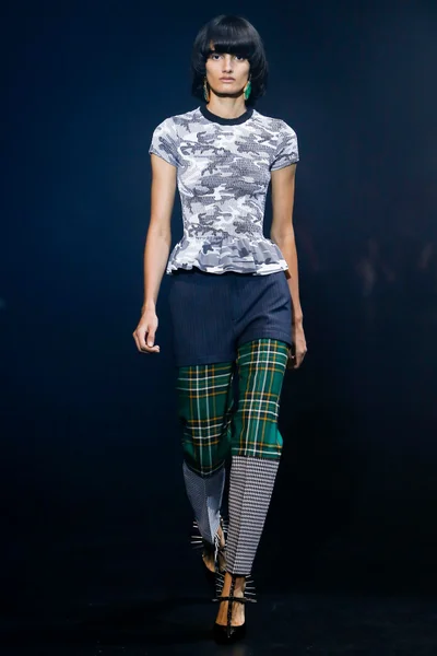 Look 2